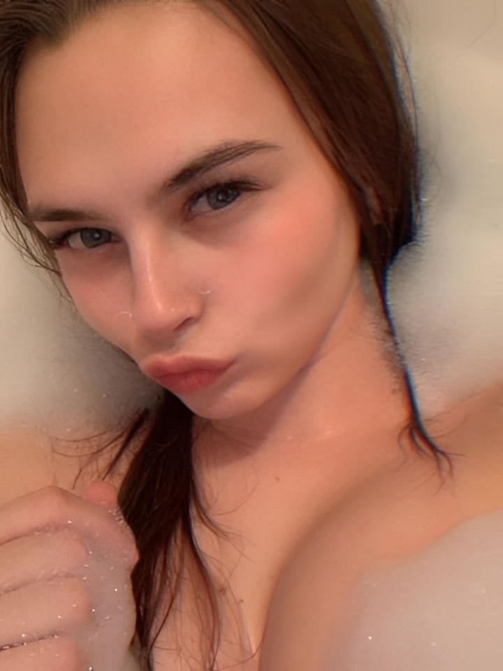 Индивидуалка Камилла, доступна для личного знакомства от 2500 руб