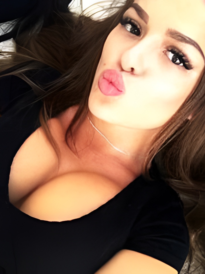 Ленусик привлекальеная девушка из Рощино цена от 1500 руб