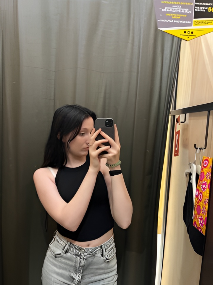 Лина привлекальеная девушка из Рощино цена от 2000 руб