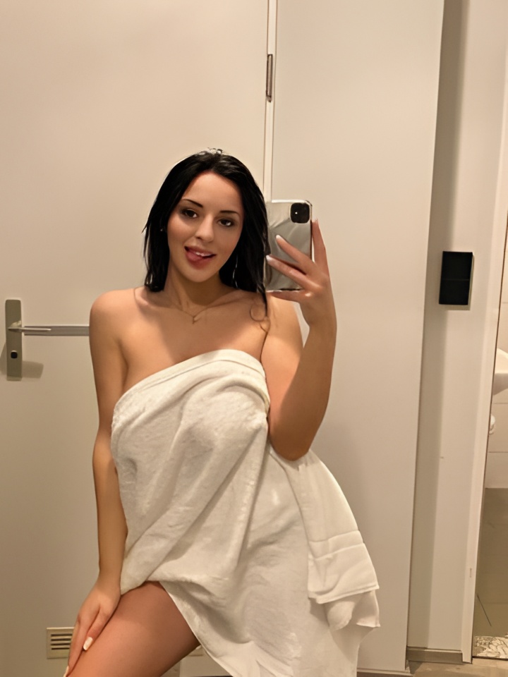 Тамара привлекальеная девушка из Рощино цена от 4000 руб