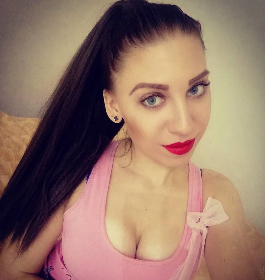 Лана привлекальеная девушка из Рощино цена от 3500 руб