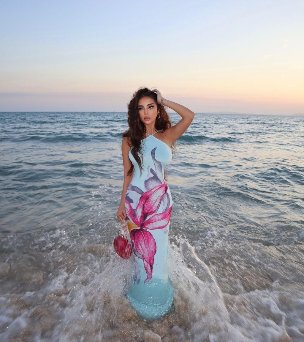 Анита привлекальеная девушка из Рощино цена от 4000 руб