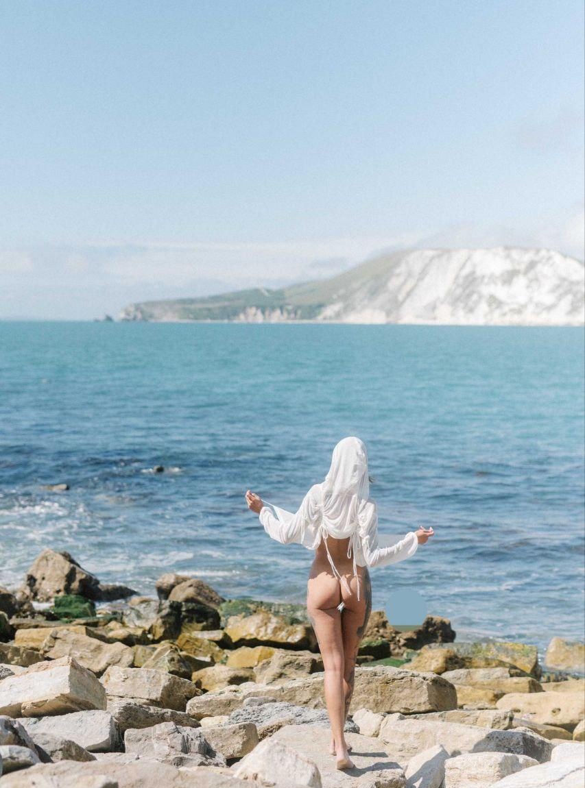 Светлана привлекальеная девушка из Рощино цена от 6000 руб