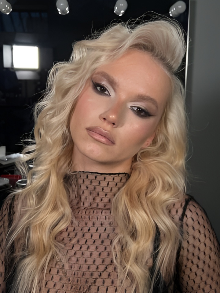 Индивидуалка Рада, доступна для личного знакомства от 10000 руб