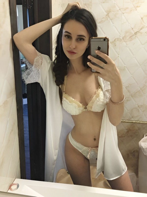 Ольга привлекательная девушка из Рощино цена от 10000 руб