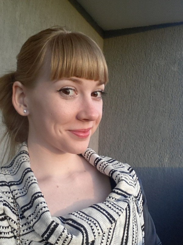 Алевтина привлекательная девушка из Рощино цена от 3000 руб