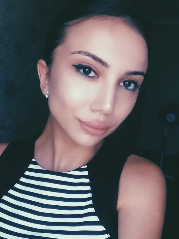 Светлана привлекательная девушка из Рощино цена от 3500 руб