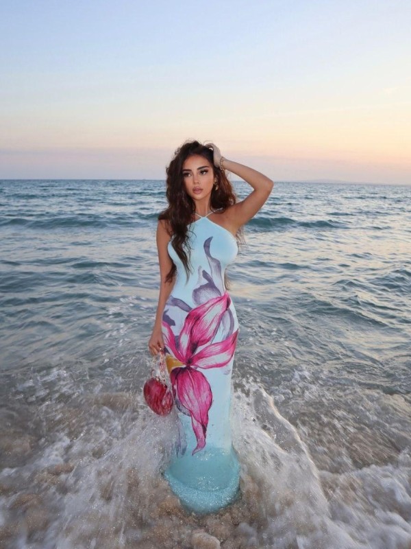 Анита привлекательная девушка из Рощино цена от 4000 руб